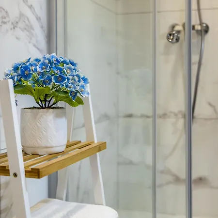 Steps Away From The Sea In - Sleeps 6 Apartmán *