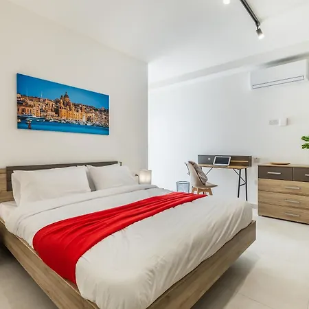 Apartament Steps Away From The Sea In - Sleeps 6 *
