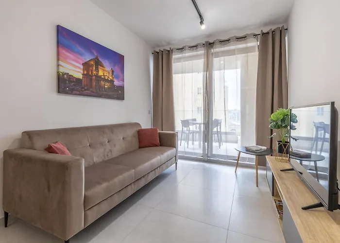 Apartment Steps Away From The Sea In - Sleeps 6